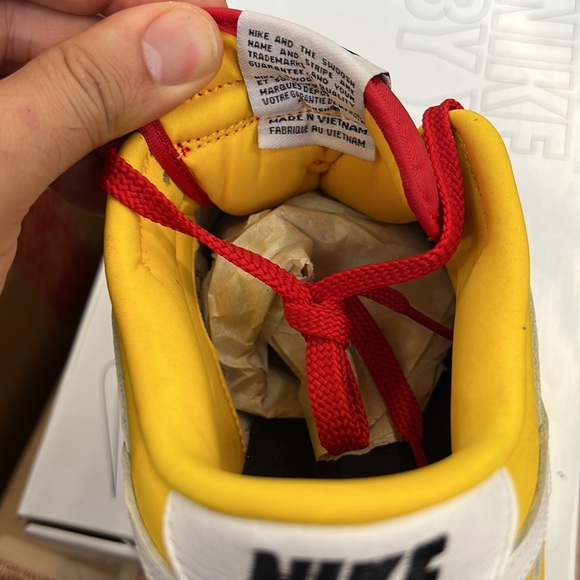 Nike dunk size 11 M red with yellow. Gum bottom red laces - Picture 3 of 3